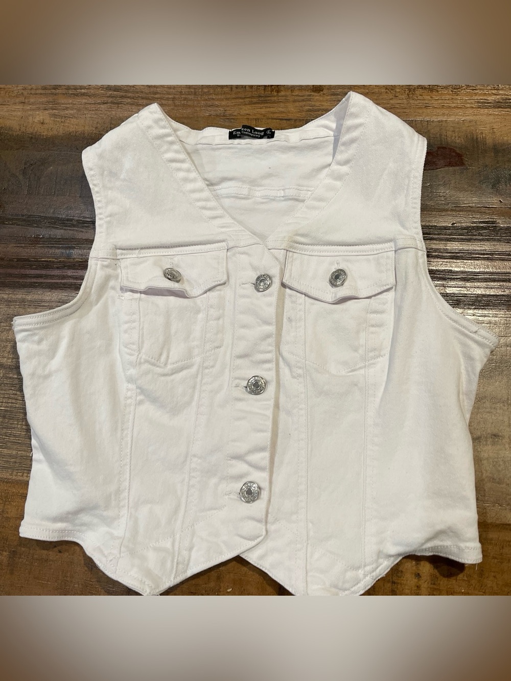 White Sleeveless Button-Front Denim Vest - Cropped Tank